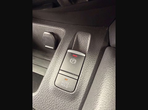 Nissan Qashqai 1.5 Qashqai N-Connecta dCi 5dr 43