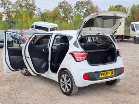 Hyundai i10 1.2 Premium SE Hatchback 5dr Petrol Auto Euro 6 (87 ps) 34