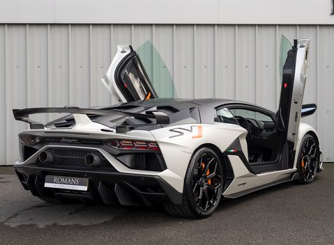 Lamborghini Aventador SVJ LP 770-4 8