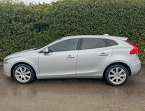 Volvo V40 2.0 T3 Inscription Hatchback 5dr Petrol Manual Euro 6 (152 ps) 6
