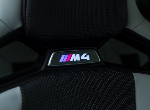 BMW M4 COMPETITION 16