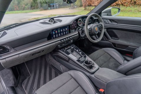 Porsche 911 3.0 911 Carrera GTS PDK 8
