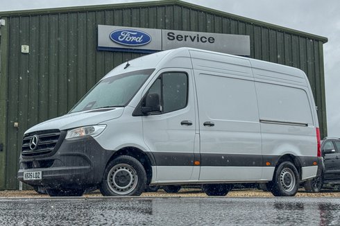 Mercedes-Benz Sprinter AUTO MWB L2H2 High Roof Pro Air Con Camera EURO 6