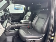 Land Rover Defender 90 D300 Hard Top X-Dynamic HSE 3