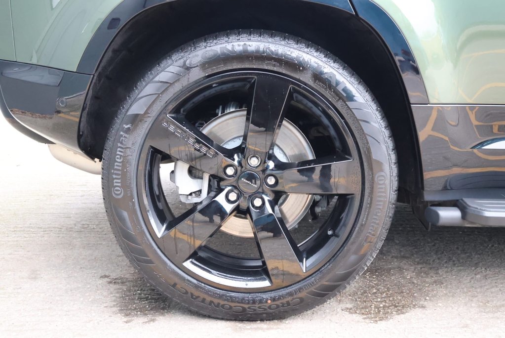 Land Rover Defender 110 BRAND NEW HARD TOP X-DYNAMIC HSE 350 WITH A GENUINE REAR SEAT CONVERSION  9