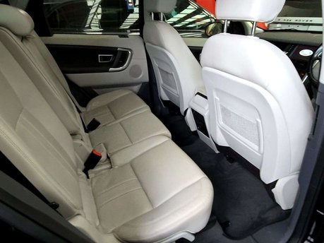 Land Rover Discovery Sport 2.0 Discovery Sport HSE TD4 Auto 4WD 5dr 16