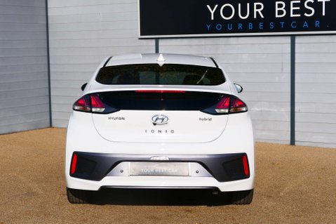 Hyundai IONIQ 1.6 IONIQ Premium SE FHEV Semi-Auto 5dr 15