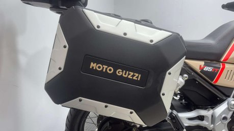 Moto Guzzi V85 TT 850 2021 ONLY 11K HISTORY FULL LUGGAGE ADVENTURE BIKE 43