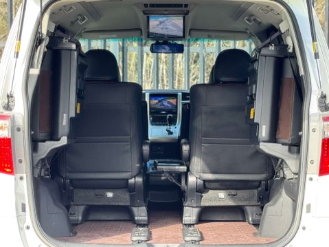 Toyota Alphard V6 4WD TOWBAR 23