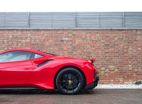 Ferrari 488 Pista 27