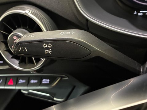 Audi TT 2.0 TFSI S line Euro 6 (s/s) 3dr 33