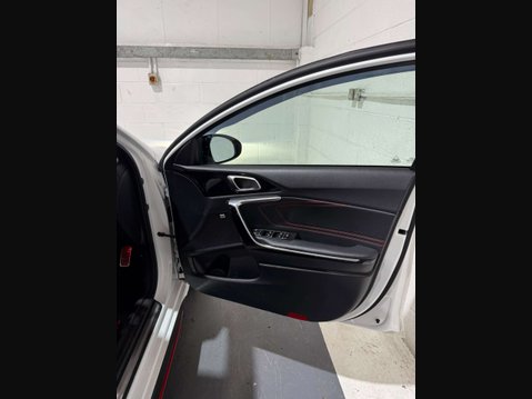 Kia Pro Ceed 1.6 ProCeed GT ISG Semi-Auto 5dr 23