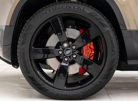 Land Rover Defender 110 X P400e 8