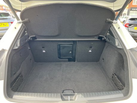 Mercedes-Benz GLA Class 2.0 GLA250 AMG Line PREMIUM PLUS SUV 5dr Petrol 7G-DCT 4MATIC Euro 6(211ps) 29