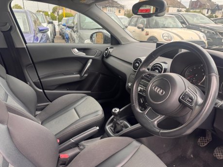 Audi A1 SPORTBACK TFSI SPORT 12