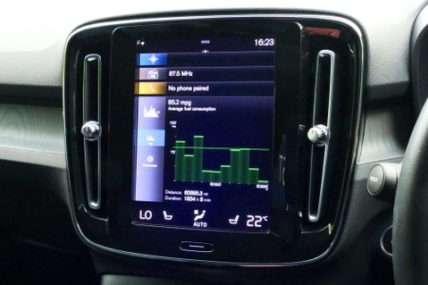 Volvo XC40 2.0 XC40 Inscription Pro B4 MHEV Auto 5dr 38