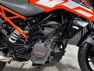 KTM Duke 2017 17K NEW MOT 125CC 15BHP NAKED BIKE 10