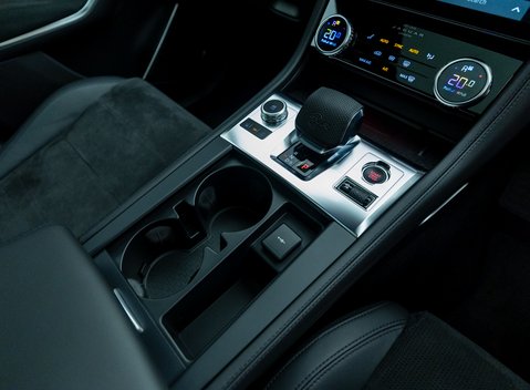 Jaguar F-Pace SVR 25