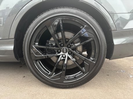 Audi SQ7 4.0 TFSI V8 Black Edition SUV 5dr Petrol Tiptronic quattro Euro 6 (507ps) 12