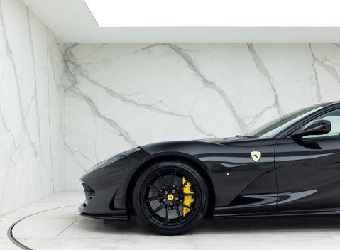 Ferrari 812 Superfast 29