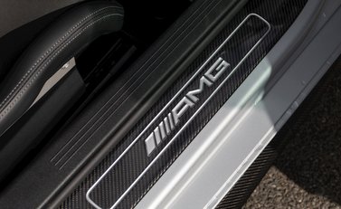 Mercedes-Benz AMG GT R GT R Premium 21