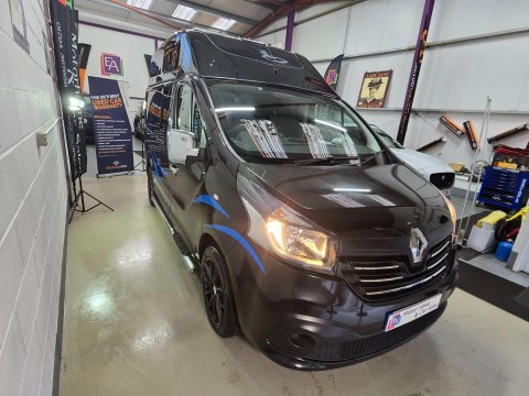 Renault Trafic 15