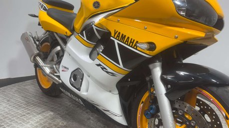 Yamaha R6 YZF 2003 5MT CARBED SPORTS BIKE ONLY 17K RUNNING PROJECT BIKE 13