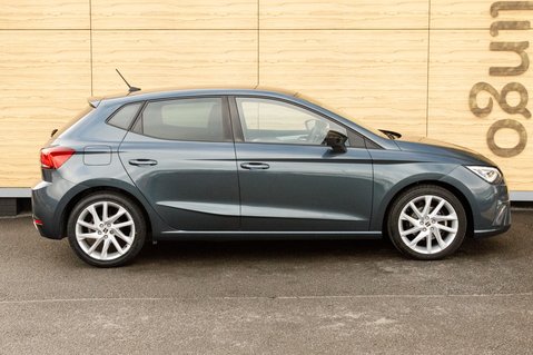 SEAT Ibiza TSI FR 12