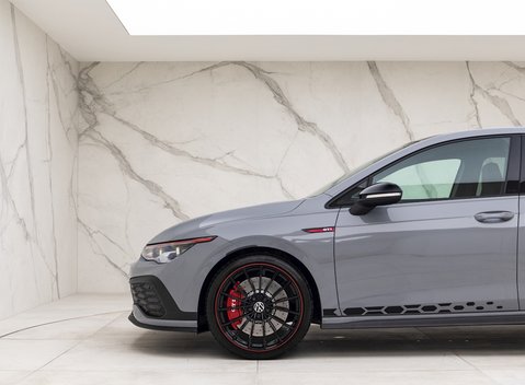 Volkswagen Golf GTI Clubsport 45 29