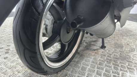 Sinnis Twist 2022 1K 50CC SCOOTER LEARNER BIKE NEW MOT SERVICED 10