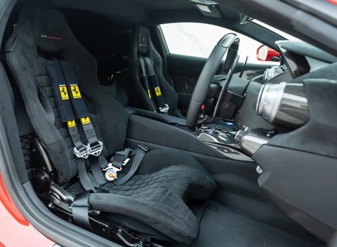 Ferrari 812 Competizione 15