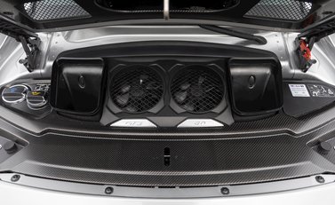 Porsche 911 GT3 (991.2) 28