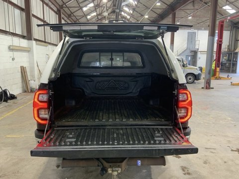 Toyota Hilux INVINCIBLE 4WD D-4D DCB 7