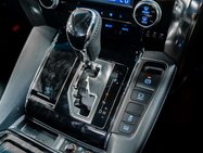 Toyota Alphard 2.5 MPV 2.5 SUV Automatic Petrol 40