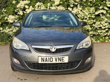 Vauxhall Astra 1.6 16v Exclusiv Euro 5 5dr