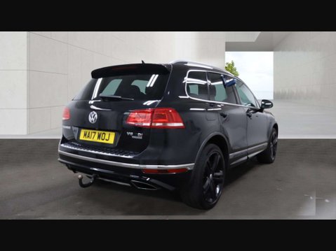 Volkswagen Touareg 3.0 Touareg V6 R-Line+ TDI BlueMotion Technology Auto 4WD 5dr 4