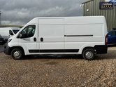 Peugeot Boxer LWB L3H2 Medium Roof Professional Premium Plus 335 SELECT 9