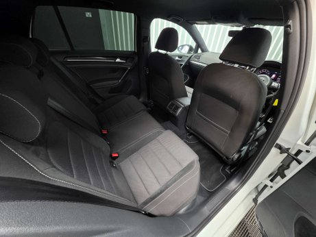 Volkswagen Golf 2.0 TSI R Hatchback 5dr Petrol DSG 4Motion Euro 6 (s/s) (310 ps) 16