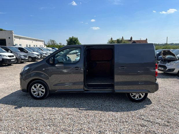 Citroen Dispatch MWB L2H1 (SOLD) Low Roof Driver 3100 Air Con Cruise EURO 6 NO VAT 13