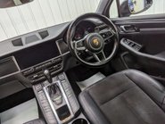 Porsche Macan 2.0 Macan Semi-Auto 4WD 5dr 49