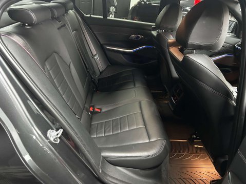 BMW 3 Series 2.0 320d M Sport Saloon 4dr Diesel Auto xDrive Euro 6 (s/s) (190 ps) M-SPOR 34