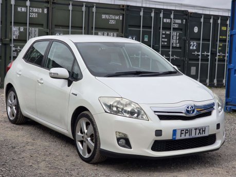 Toyota Auris 1.8 VVT-h T Spirit Hatchback 5dr Petrol Hybrid CVT Euro 5 (s/s) (136 ps) 5