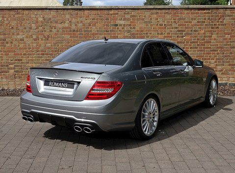 Mercedes-Benz C Class AMG 4
