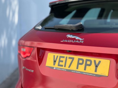 Jaguar F-Pace 2.0 F-PACE Portfolio AWD D Auto 4WD 5dr 33