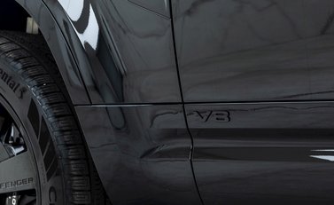 Land Rover Defender 110 V8 23