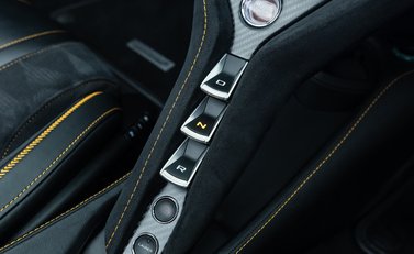 McLaren 720S Spider 28