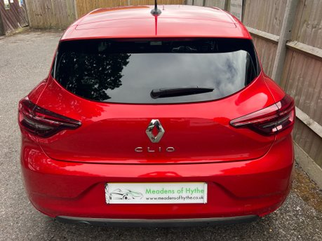 Renault Clio 1.0 ICONIC TCE 5 Dr 6