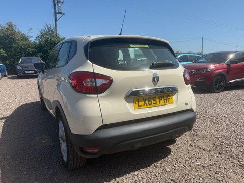 Renault Captur 0.9 TCe ENERGY Dynamique Nav SUV 5dr Petrol Manual Euro 6 (s/s) (90 ps) 7