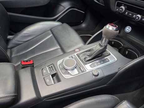 Audi RS3 2.5 TFSI Sportback 5dr Petrol S Tronic quattro Euro 6 (s/s) (400 ps) 8