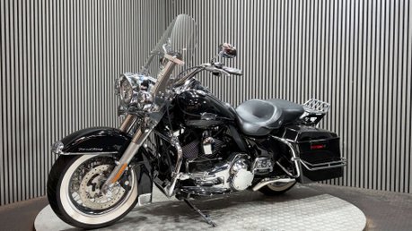 Harley-Davidson Touring 1690 FLHRC ROADKING CLASSIC 2012, MANY EXTRAS, LONG MOT 10